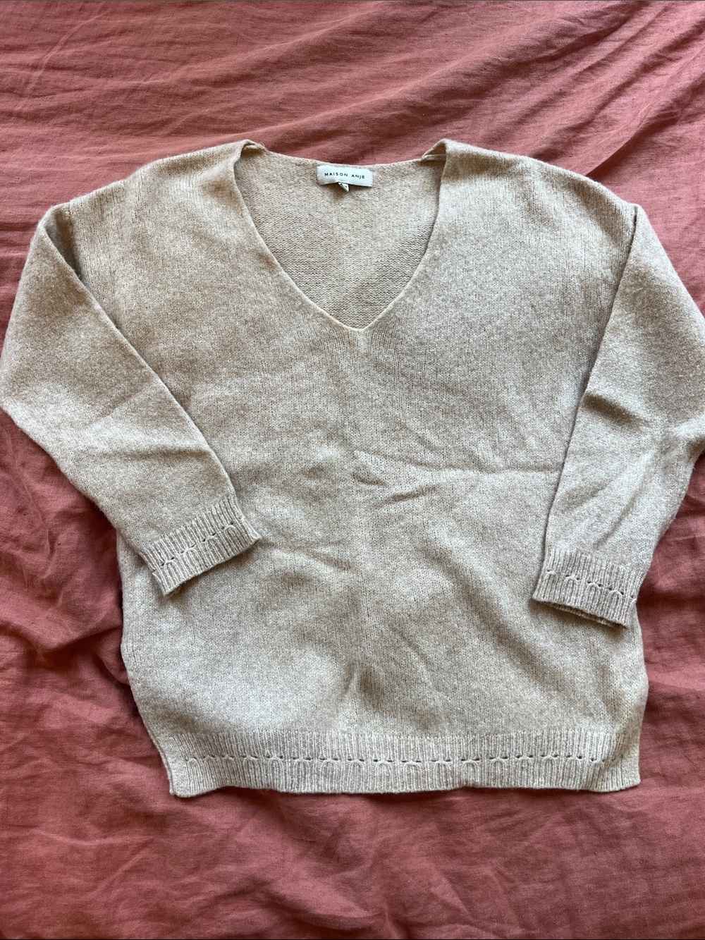 Cream V‑Neck Lightweight Sweater